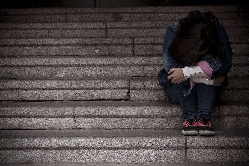 niño que ha sufrido ciberbullying menor victima de ciberacoso