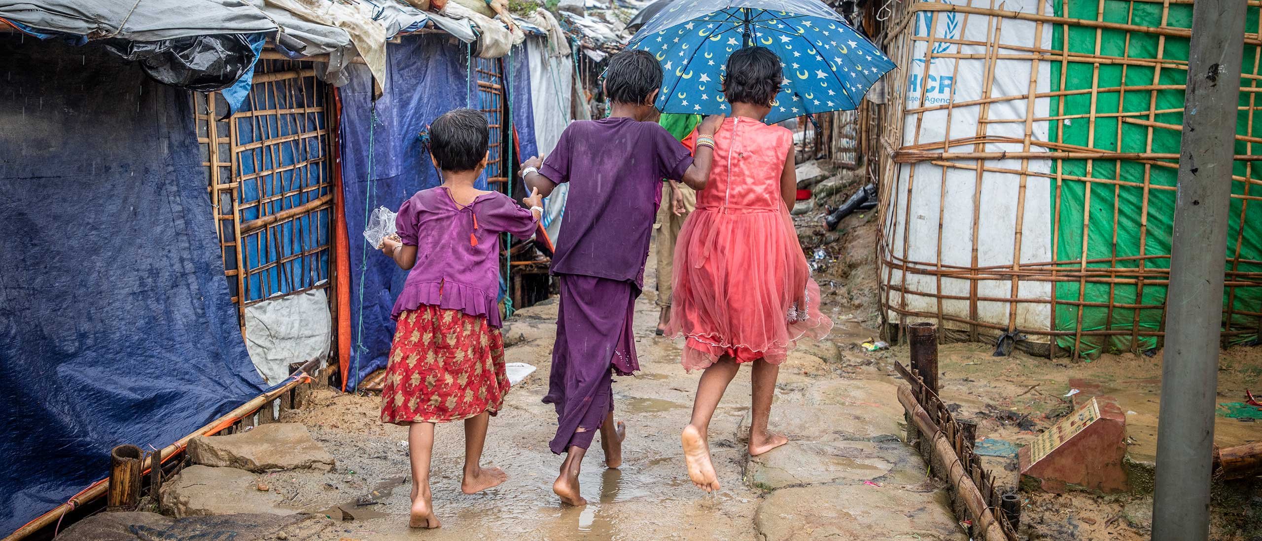 Niños rohingya refugiados en el campamento de Cox'sBazar Niños rohingya refugiados en Cox'sBazar