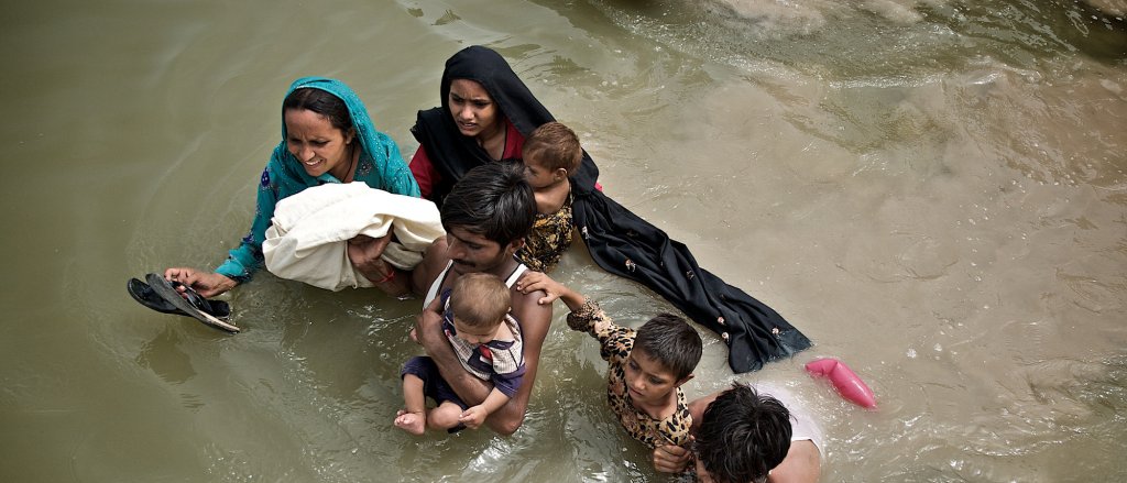 rs26076_pakistan_crossing_colin_crowley.jpg rs26076_pakistan_crossing_colin_crowley.jpg
