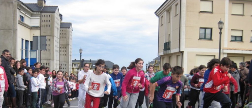 13-carrera-solidaria-colegio-pedro-penzol-2a.jpg 13-carrera-solidaria-colegio-pedro-penzol-2a.jpg