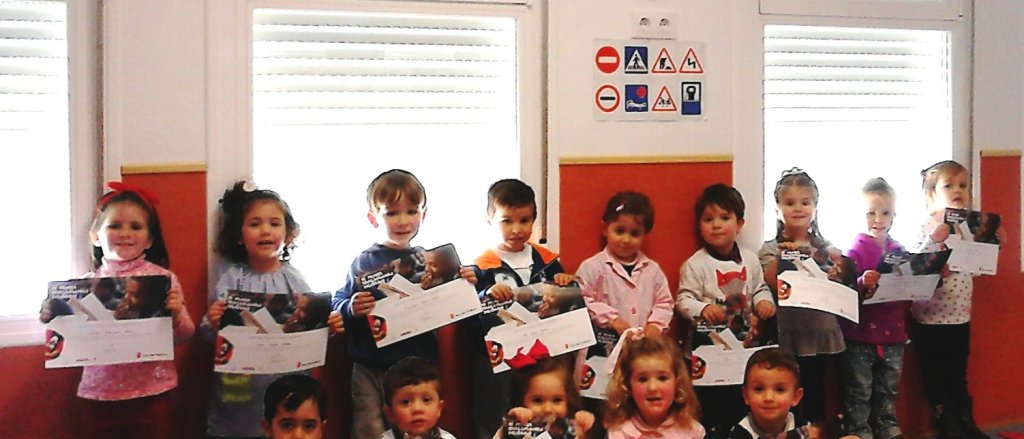 entrega_de_diplomas1.jpg entrega_de_diplomas1.jpg