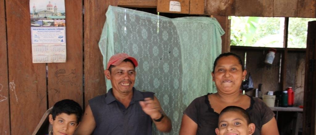 the-family-lopez-hernandez-laughing-nicaragua-19.05.14.jpg