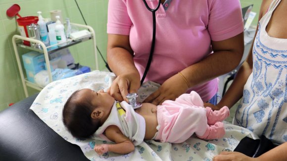niña venezolana - ayuda humanitaria Save the Children niña venezolana - ayuda humanitaria Save the Children