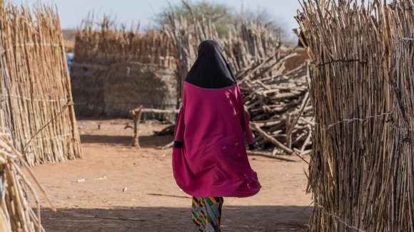 Niña de 13 años en Niger