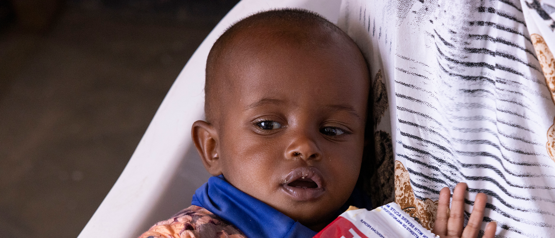 Mahdiya recibe tratamiento terapéutico - Save the Children en Somalia