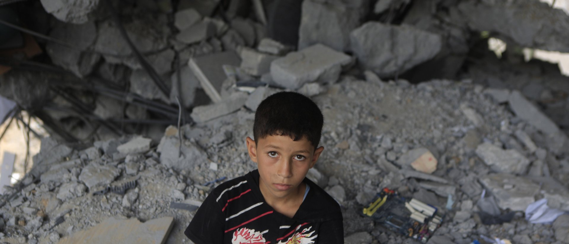 rs82806_mohammad_al_gharable_15-lpr.jpg rs82806_mohammad_al_gharable_15-lpr.jpg