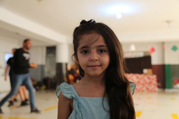 Reem, una niña libanesa en un refugio