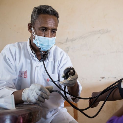 Un médico en una unidad de salud en Somalia Un médico en una unidad de salud en Somalia