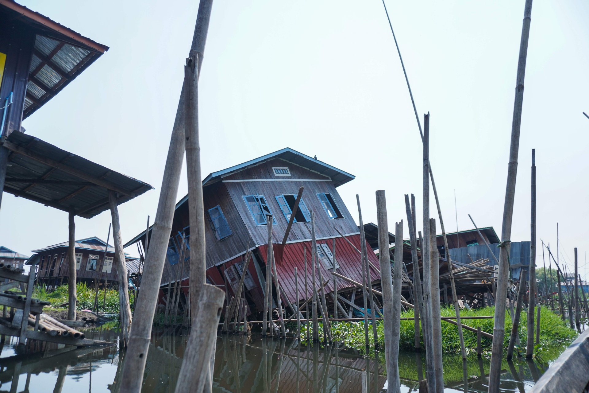 myanmar_terremoto_casas destruidas