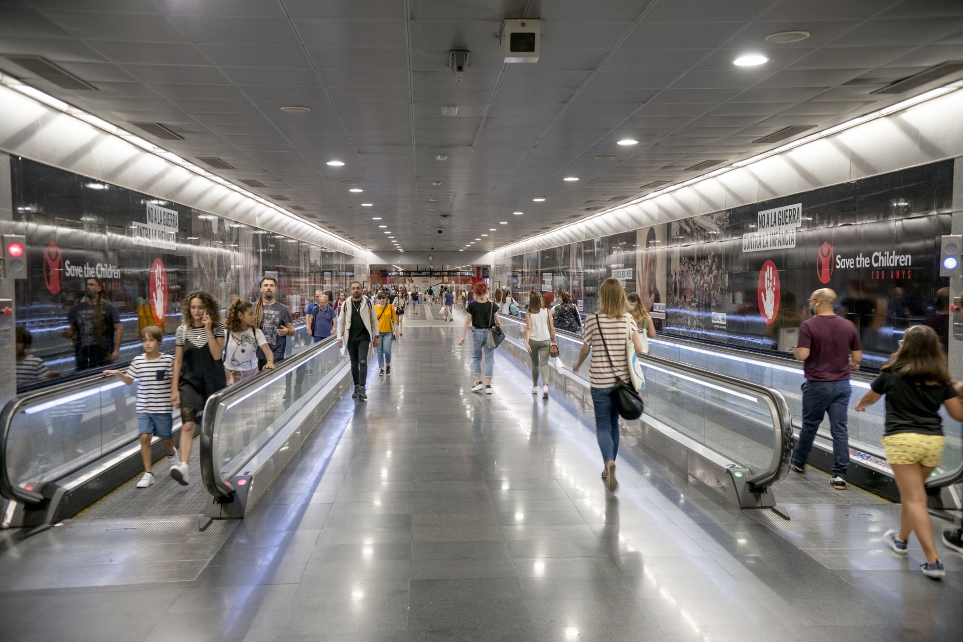 Exposición No a la guerra contra la infancia
