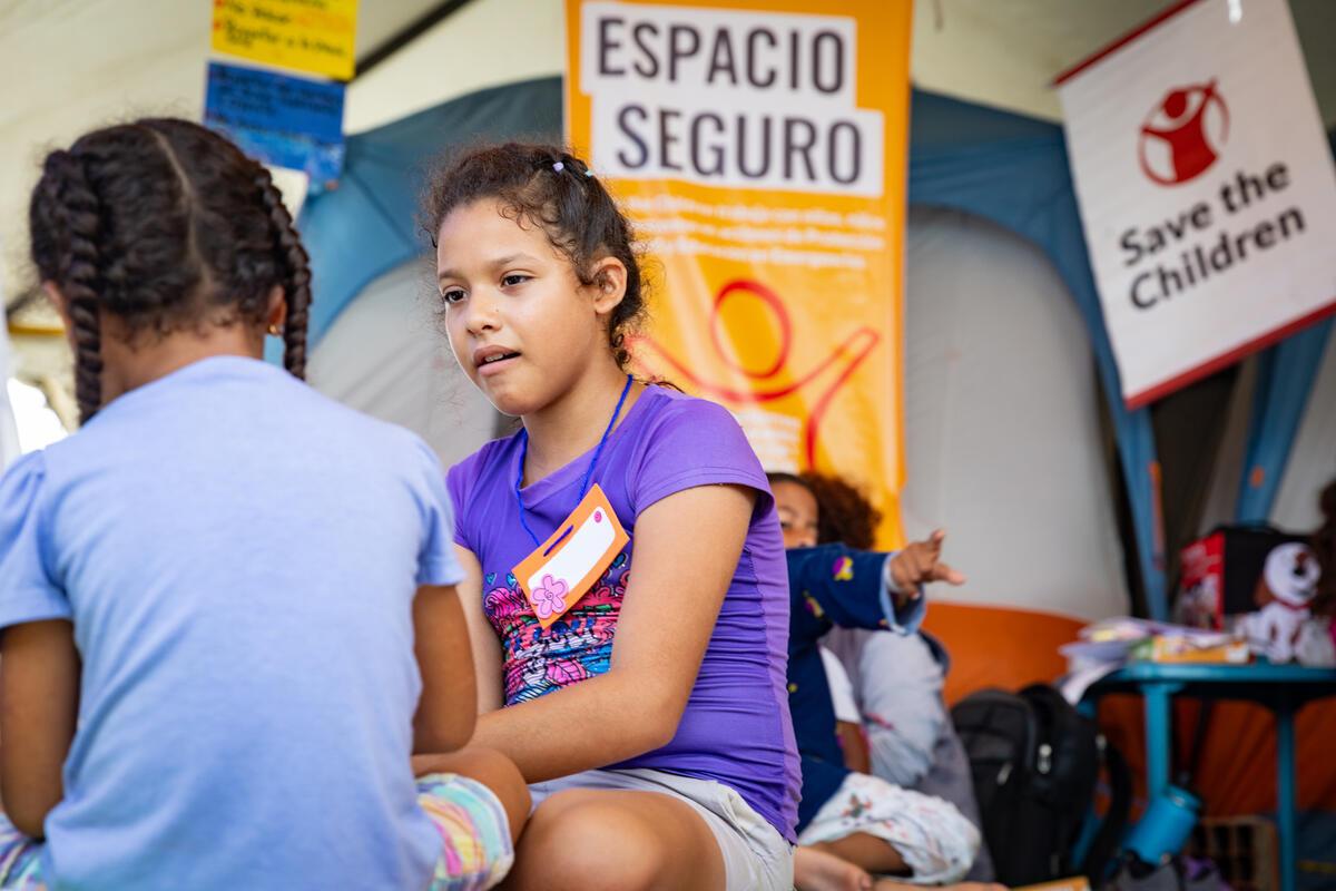 Emma* en el espacio seguro de Save the Children en Venezuela