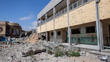 Una escuela severamente dañada en Khan Younis, Gaza