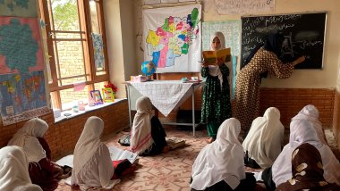 1-año-talibanes_niñas que acudían a la escuela