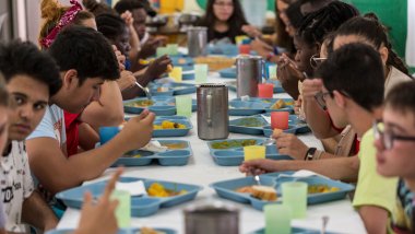 Comedor campamento de verano