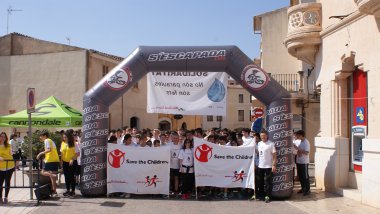 13-carrera-kilometros-solidaridad-ies-damia-huguet-1.jpg