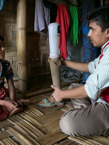Aziz, niño rohingya